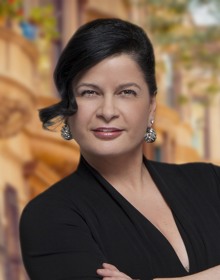 Ivonne Velasquez Ivonne Velasquez